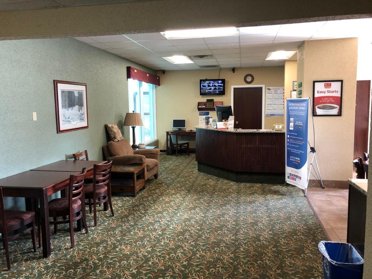 Econo Lodge Inn & Suites Wisconsin Dells Zewnętrze zdjęcie