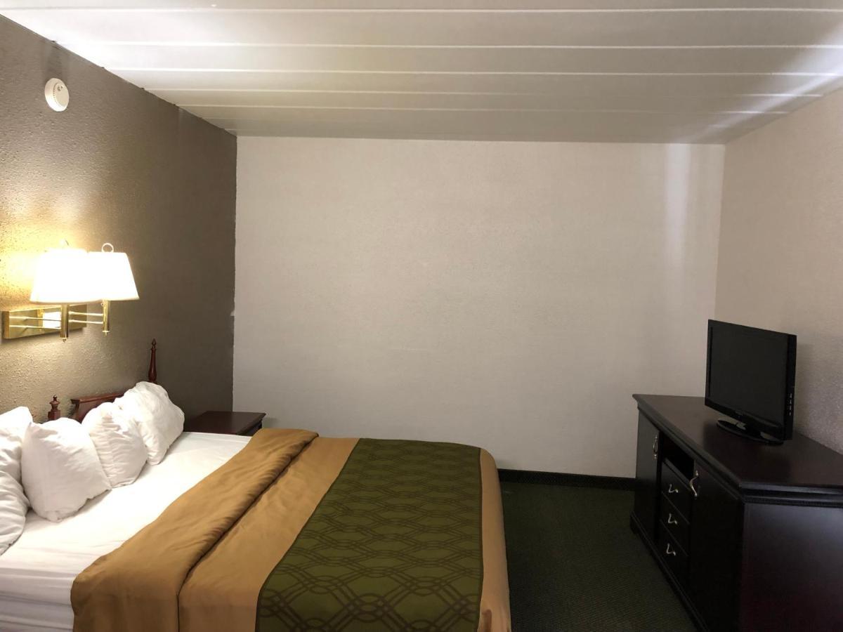 Econo Lodge Inn & Suites Wisconsin Dells Zewnętrze zdjęcie