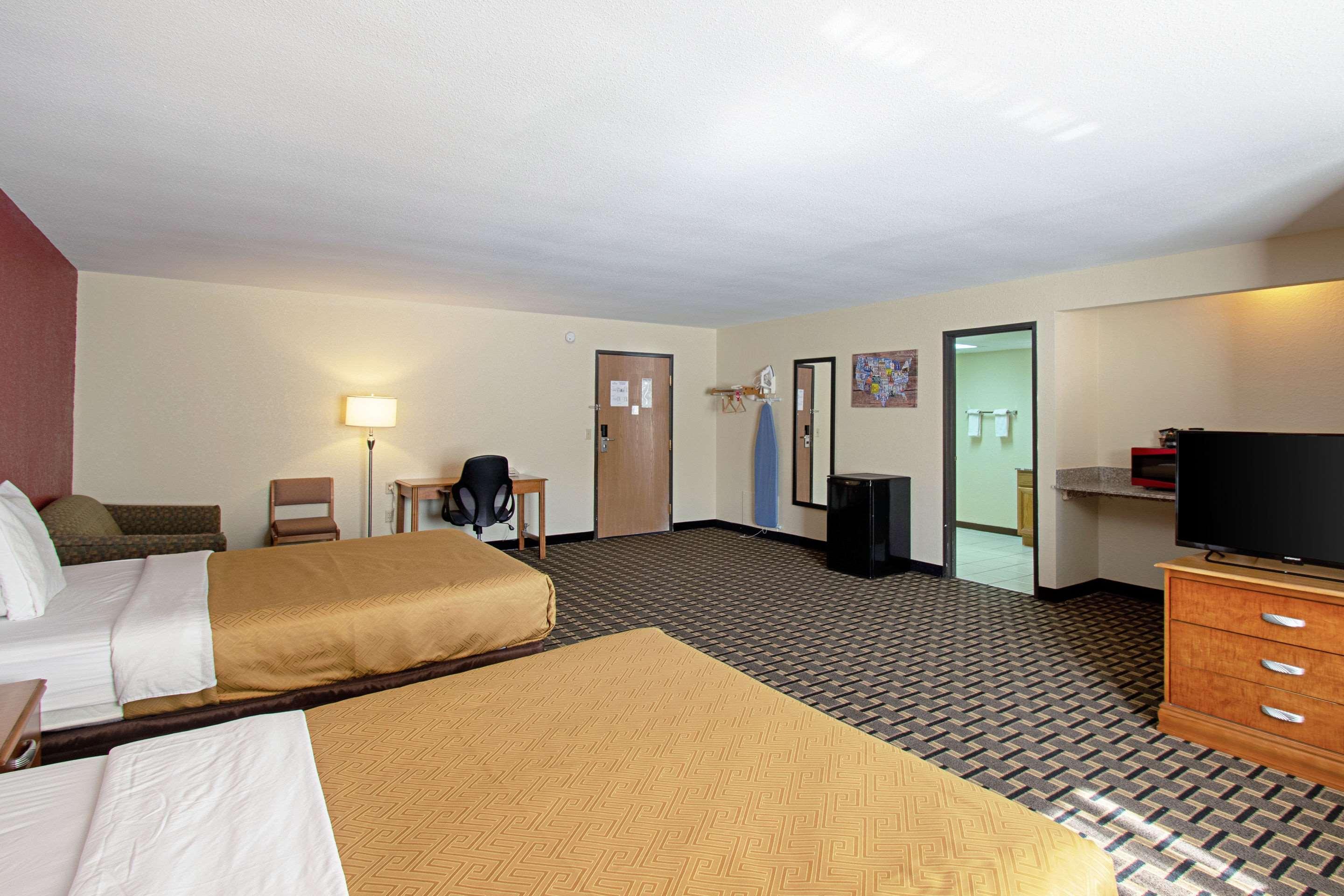 Econo Lodge Inn & Suites Wisconsin Dells Zewnętrze zdjęcie