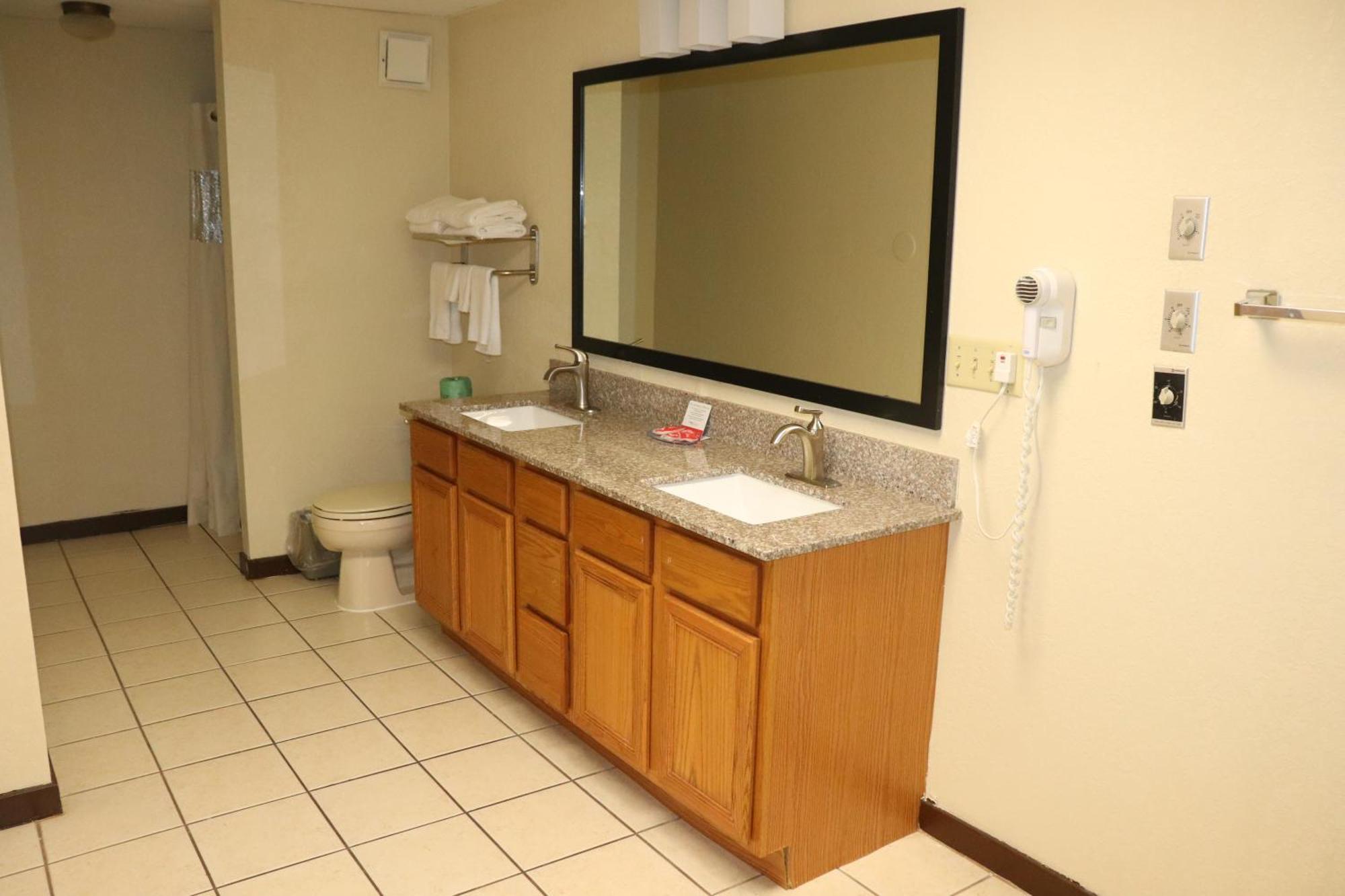 Econo Lodge Inn & Suites Wisconsin Dells Zewnętrze zdjęcie